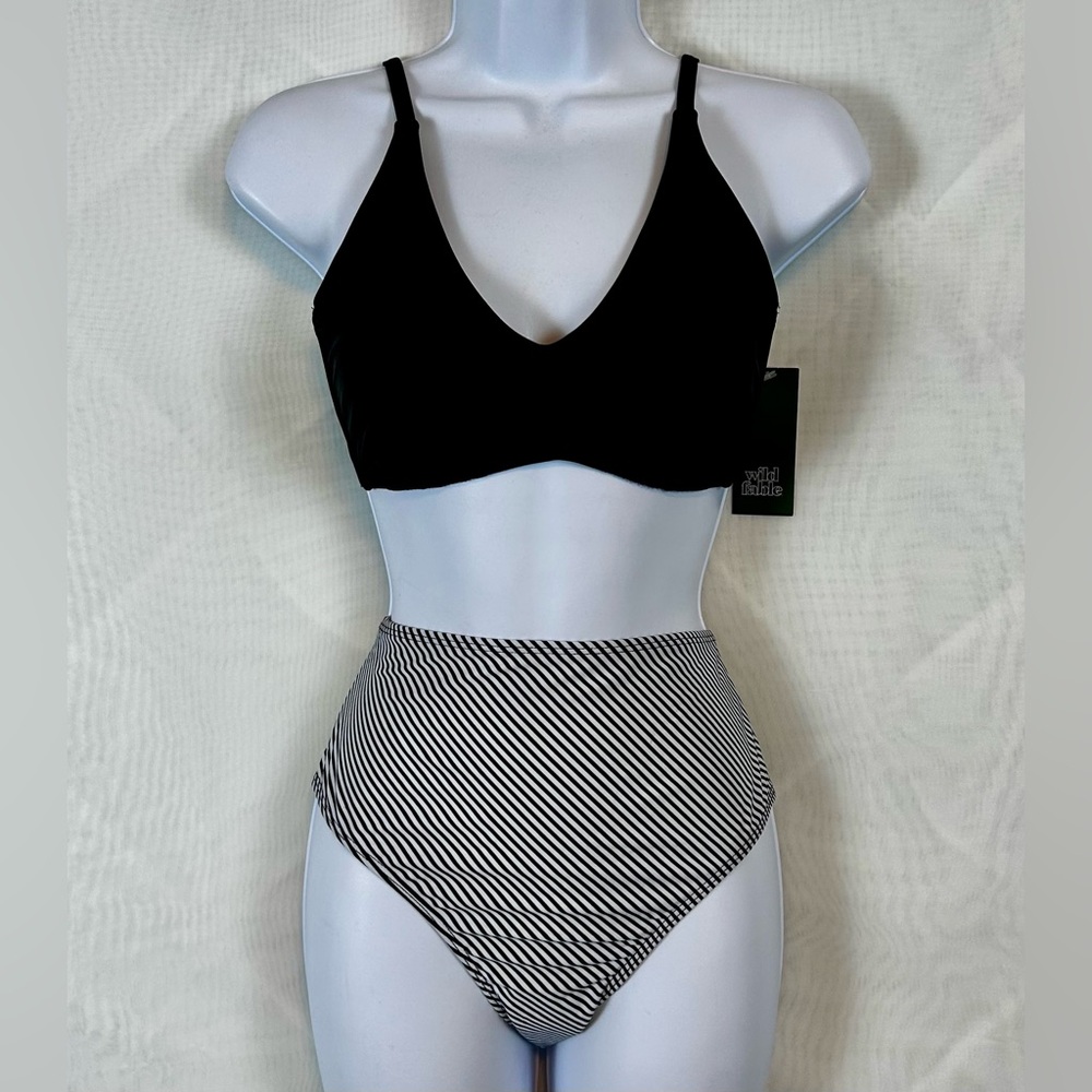Women’s 2 Piece black and White High Waist Bikini Swimsuit / large (D-DD)